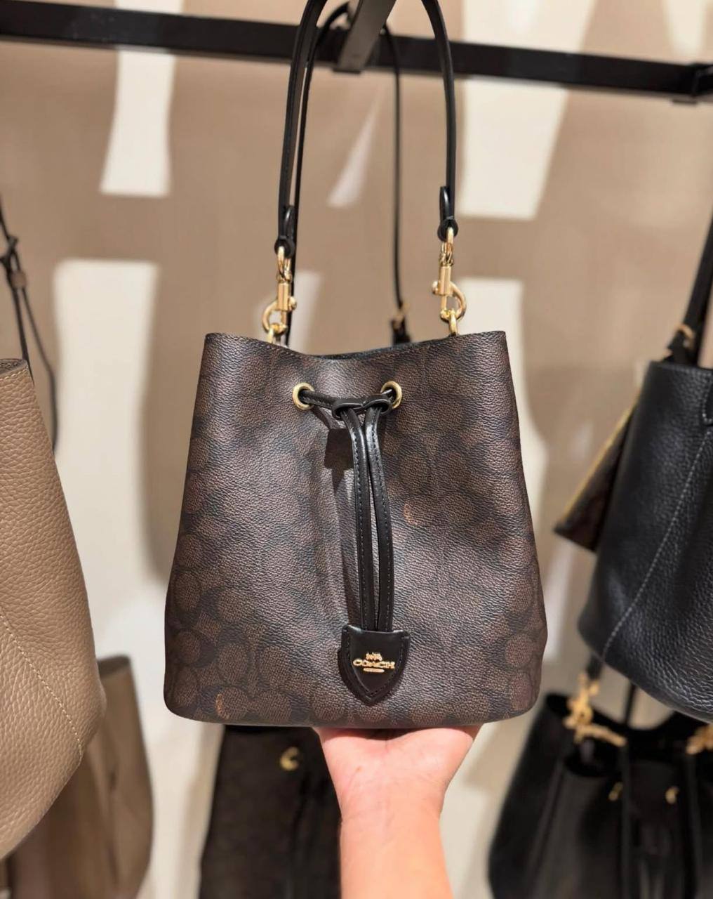 Coach
Master 💓💓
🌺😍23cm
240 dhs✅
Zain248
♥️♥️♥️