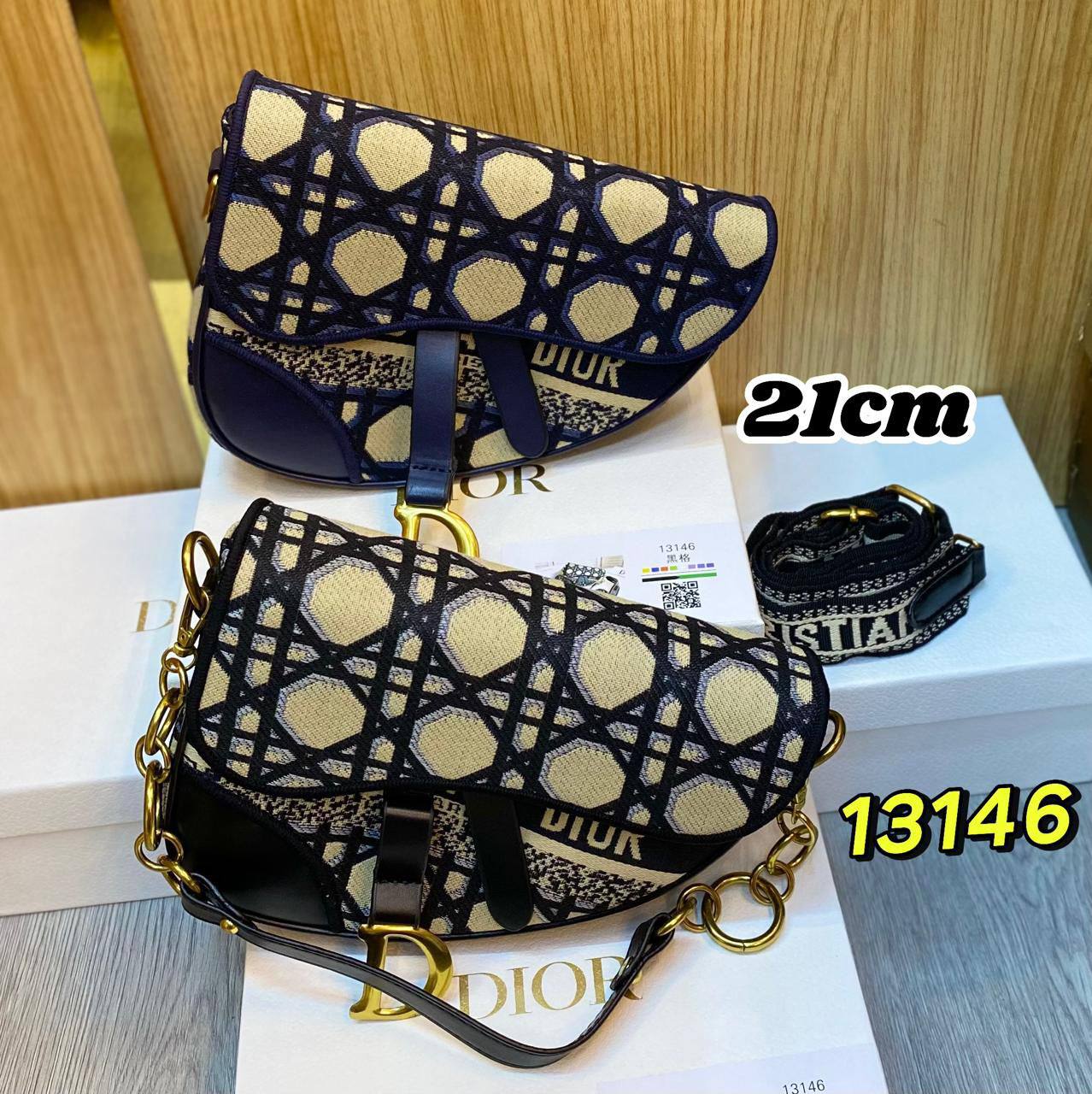 Dior
with box
🎁🎁🎁
90 dhs❣️
Zain107
♥️♥️♥️