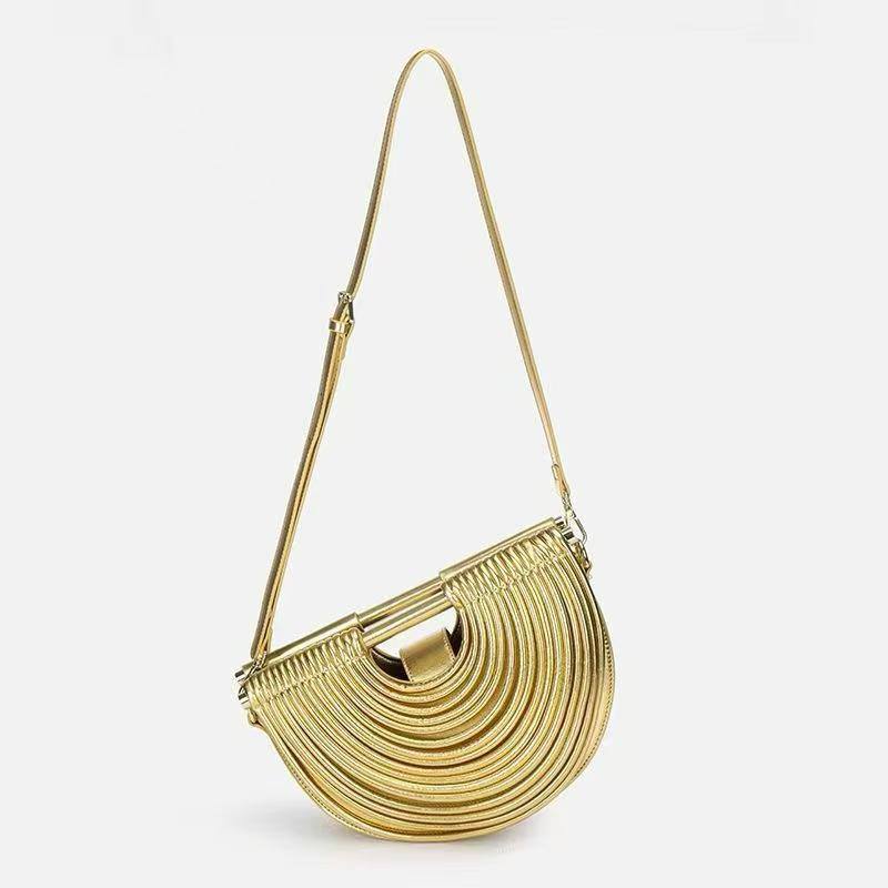 BOTTEGA
120 dhs💛
28cm
Zain161
♥️♥️♥️