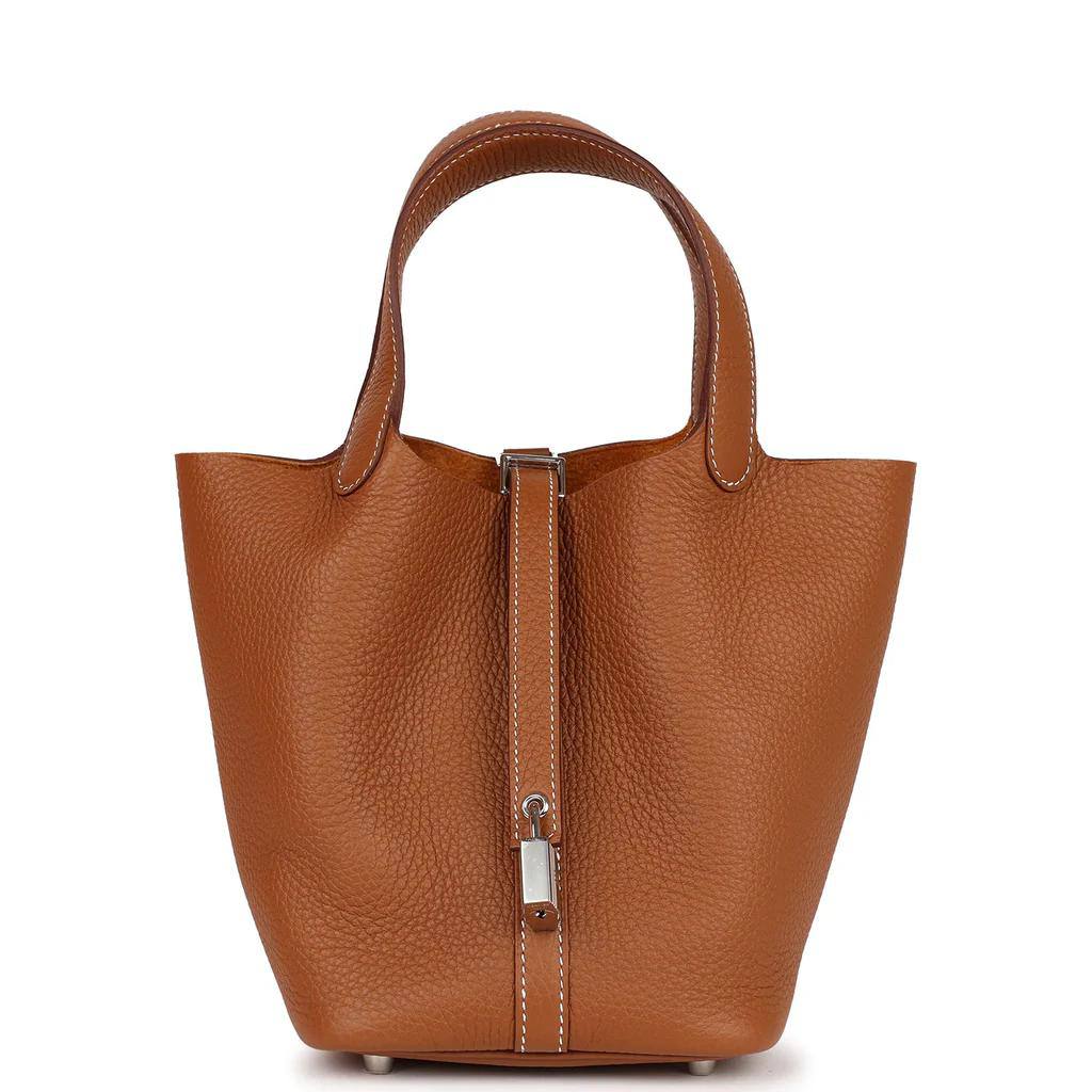 Hermes
Best quality
With box’s
🎁🎁🎁
90 dhs❣️
size 22cm
Zain158
♥️♥️♥️