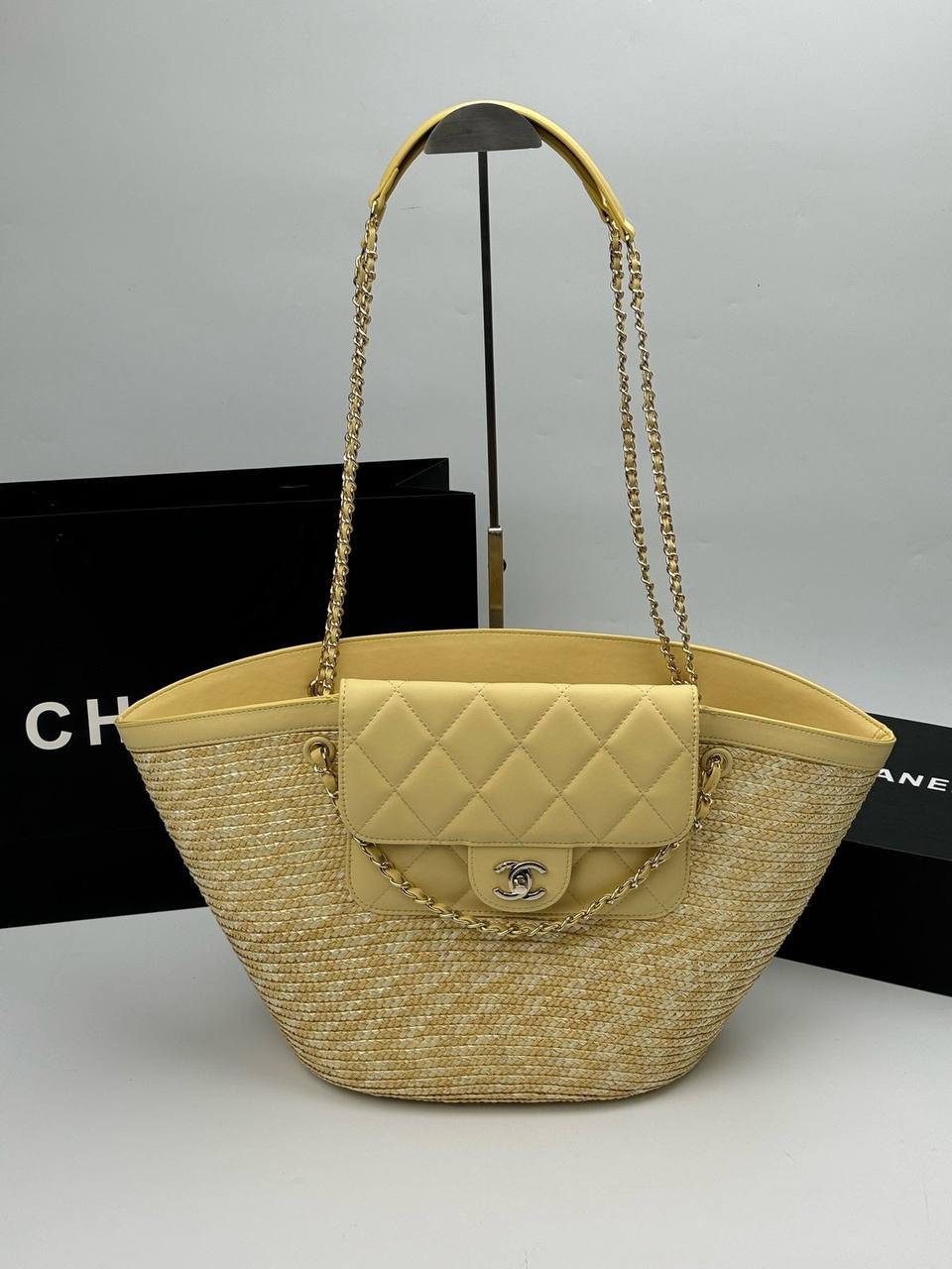 Chanel
Master🌺🌺
Size :26×54×18
310 dhs🌺
Zain114
♥️♥️♥️