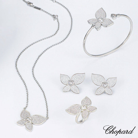 CHOPARD SET
Master 💫✨
NECKLACE BRACELET EARRINGS RING
210 DHS💓
WITH BOX AND PAPER BAG🎁🛍️
Zain89
♥️♥️♥️