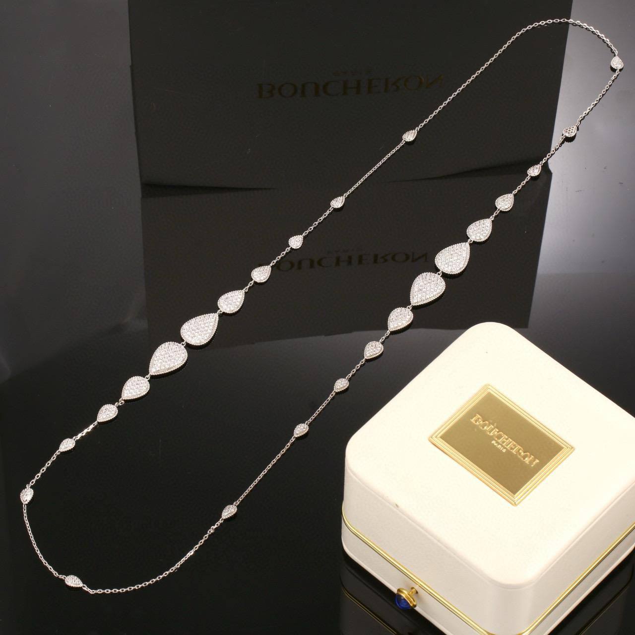 BOUCHERON ❤️🔥*
Necklace❣️
Master quality 💯
With normal boxes 🗃️
Offer price👇
140 dhs🪙🌨️
With master box 📦
240 dhs🪙🌨️
Zain216
♥️♥️♥️