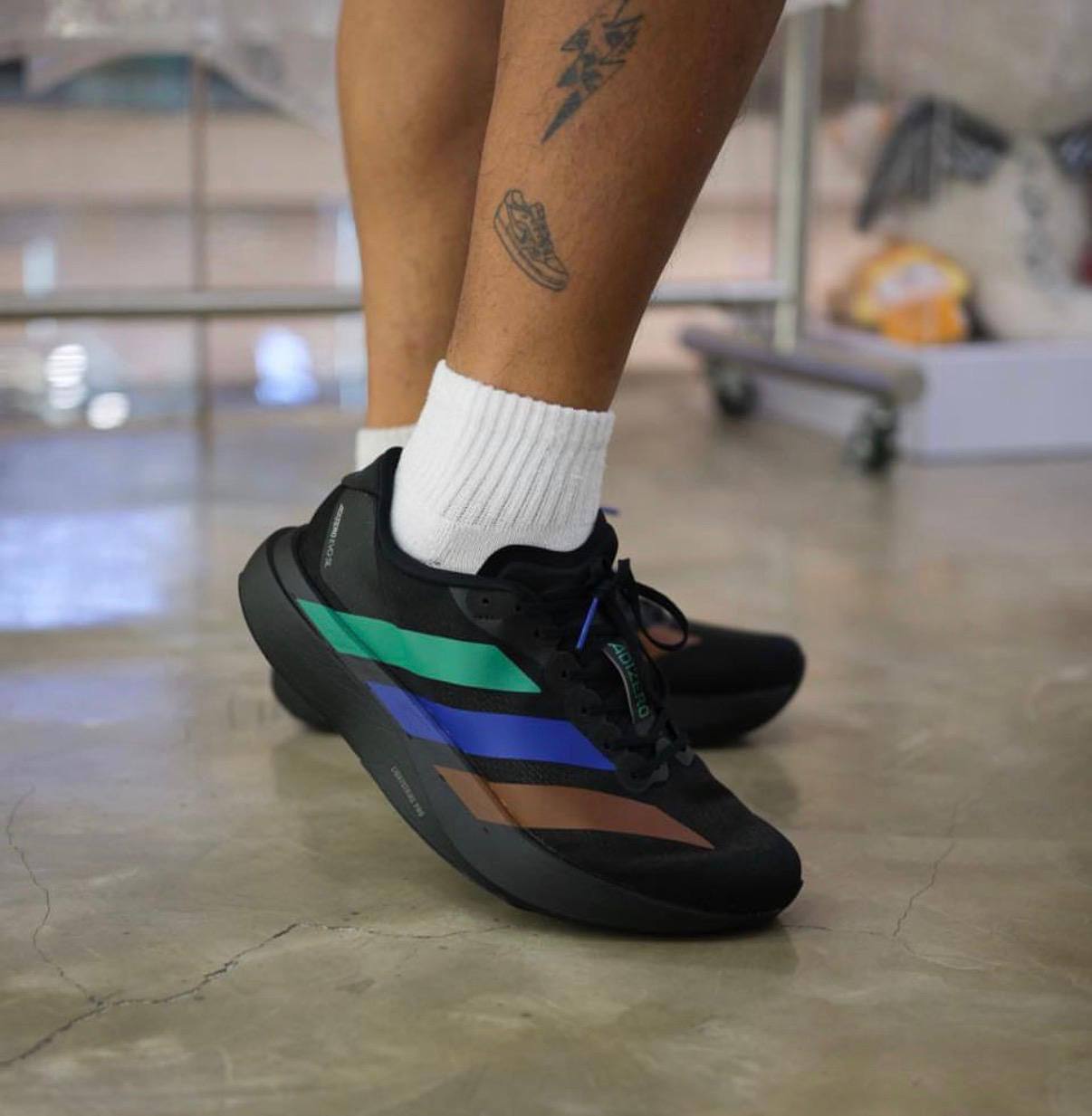 adidas Adizero Evo SL Pharrell Humanrace Black Green Blue,
Size 36-45 ,
220 dhs🪙🌨️
Zain18
♥️♥️♥️