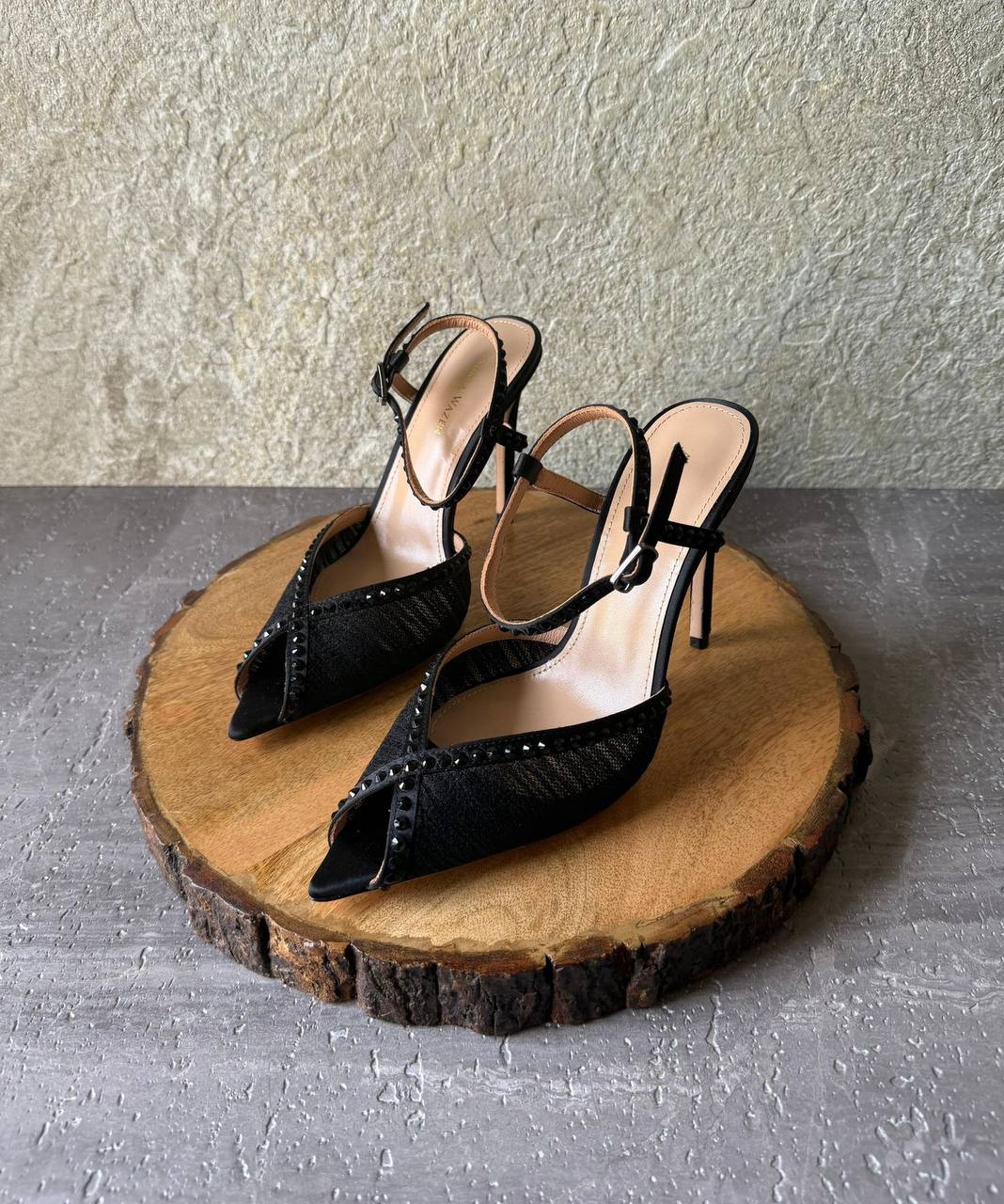 ANDREA WAZEN
SuperMaster Quality 💯
450 dhs✅
Size: 36-41 💥
Zain171
♥️♥️♥️