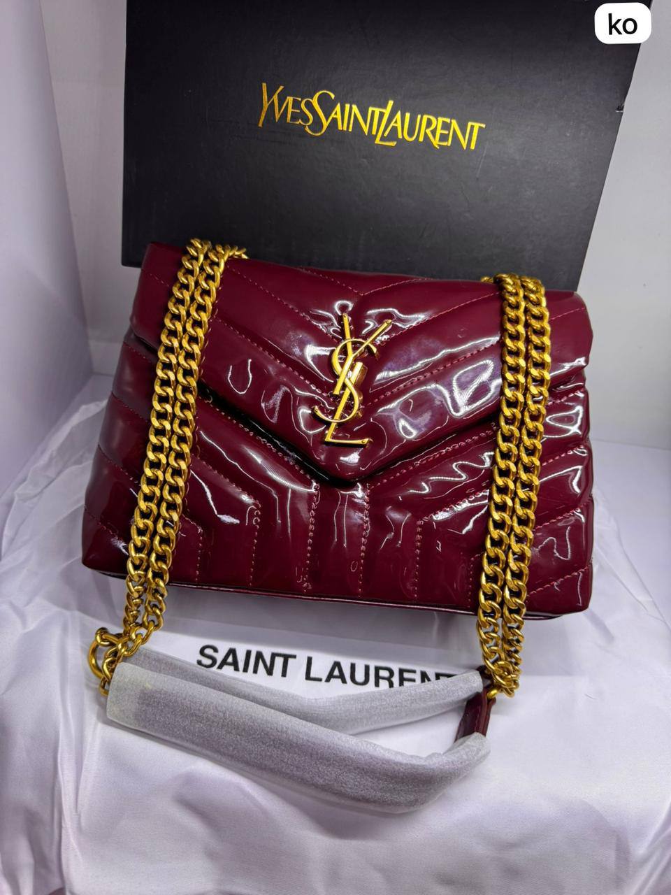 YSL LouLou
Size: 25 * 16.5 * 9 cm
80 dhs🪙🖤
with box🎁
Zain115
♥️♥️♥️