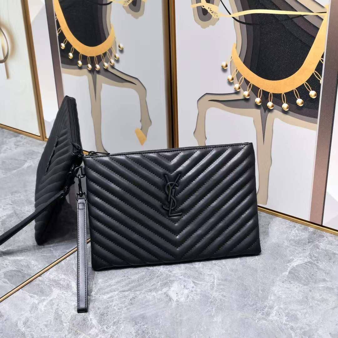 Ysl
230 dhs🇦🇪🇦🇪
Zain153
♥️♥️♥️