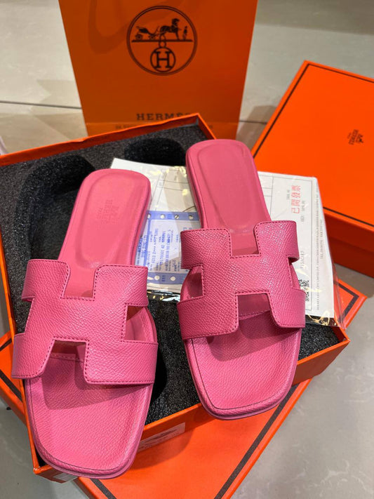Hermes
Size:36 to 42
85 dhs🪙🌺
Zain241
♥️♥️♥️