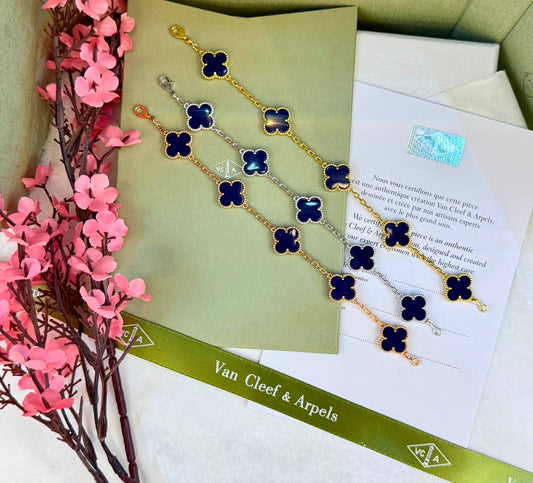 VCA
*6 Motifs Bracelet*
*90 dhs🇦🇪🇦🇪* with *NORMAL* Box
*150 dhs🇦🇪🇦🇪* with *ORIGINAL* Box
Zain209
♥️♥️♥️