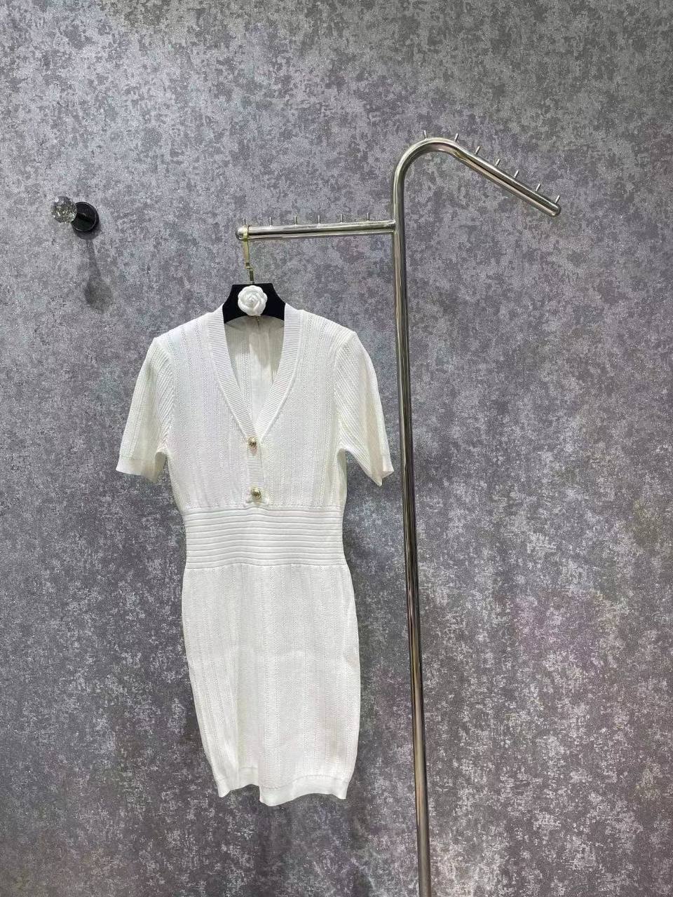 *New collections❤️
150 dhs✅
*good quality
*Sizes:S m l xl*
*AVAILABLE NOW*
Zain131
♥️♥️♥️