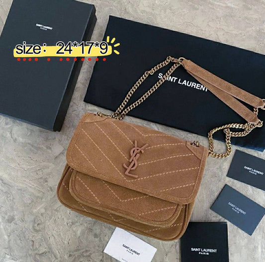 YSL
90 dhs🪙
with box
🎁🎁🎁
Zain38
♥️♥️♥️