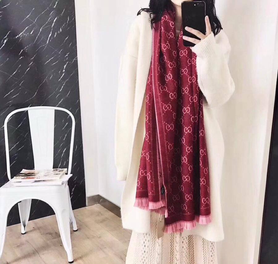 Scarf for winter
45 dhs🪙🖤
Zain17
♥️♥️♥️