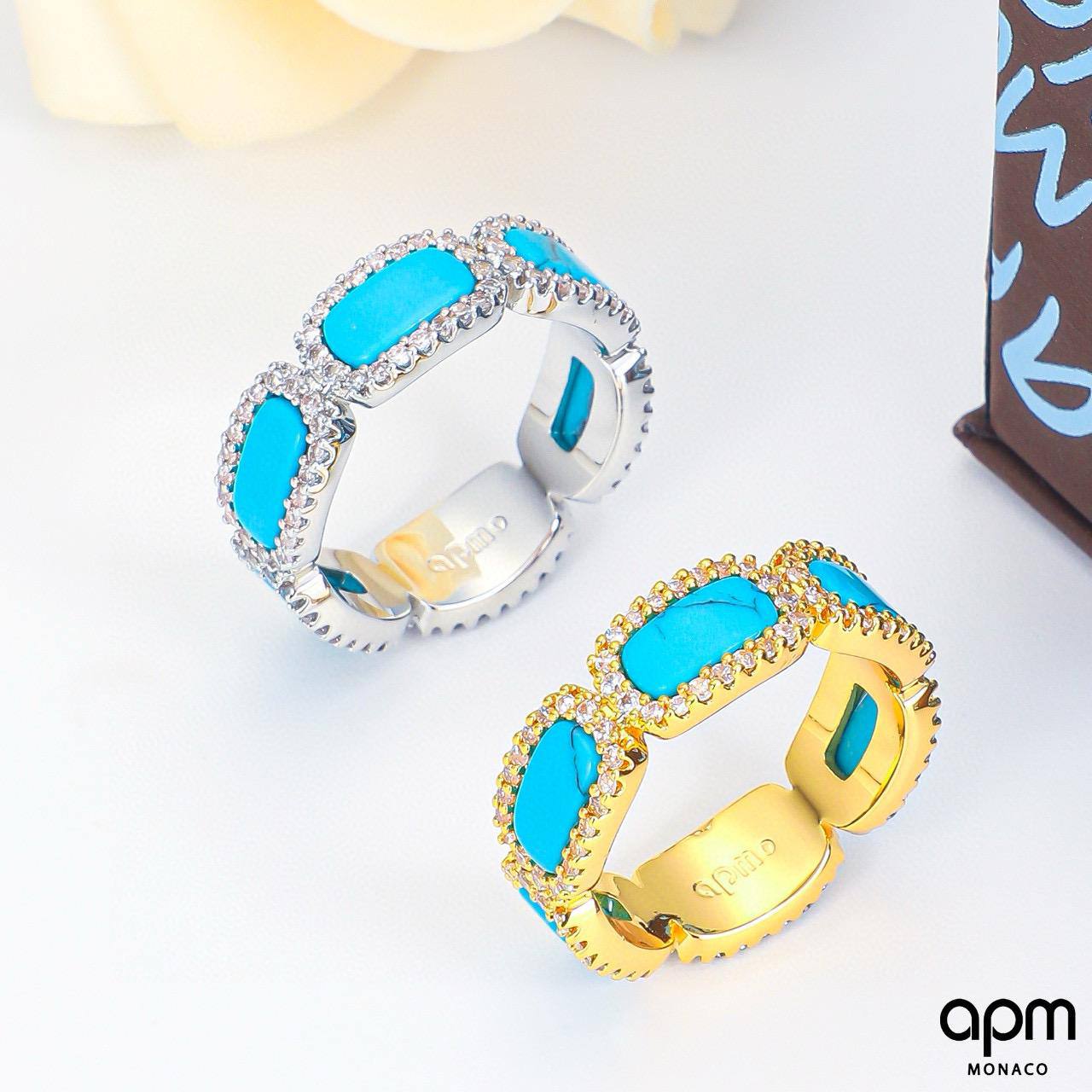 APM SET
Master Quality
Monaco
NECKLACE
BRACELET
EARRING
RING
400 dhs🪙🖤
with box
🎁🎁🎁
Zain89
♥️♥️♥️