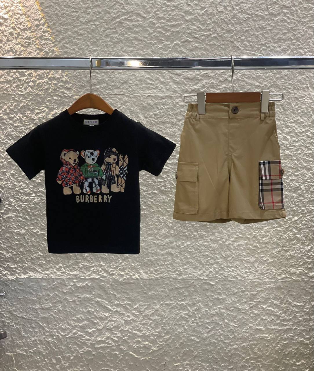 New Burberry set🤎
2 to 12 years
240 dhs🌺
Super Master quality✅
Zain286
♥️♥️♥️