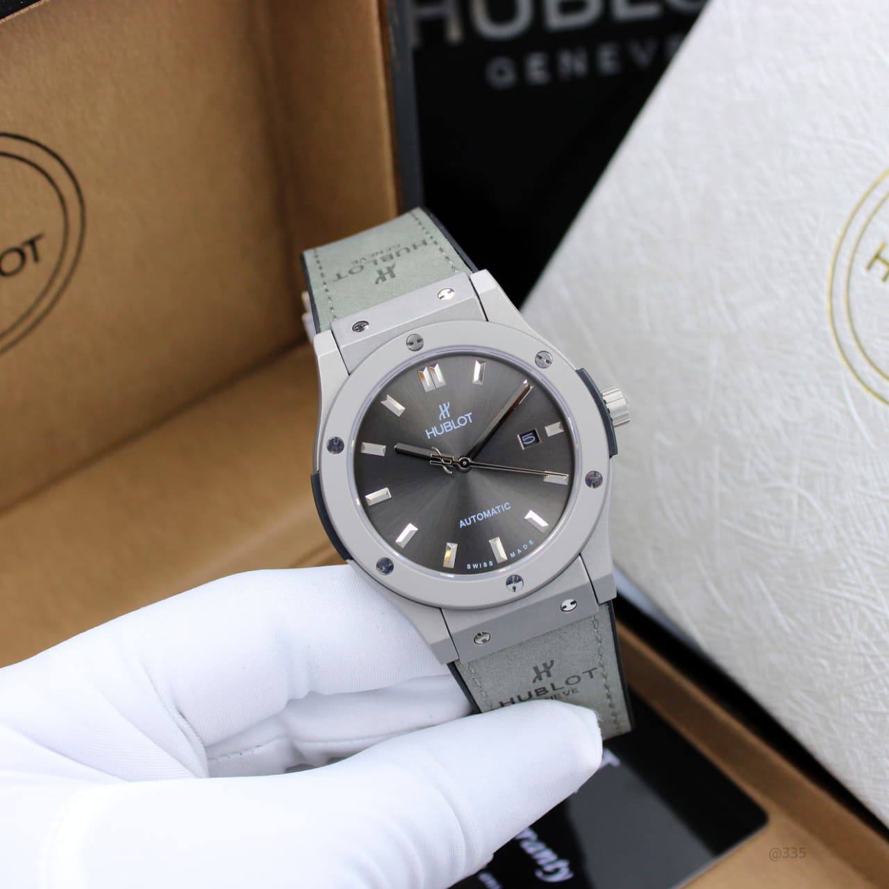 HUBLOT MEN AUTOMATIC 41mm
220 dhs🪙🌺
Zain58
♥️♥️♥️