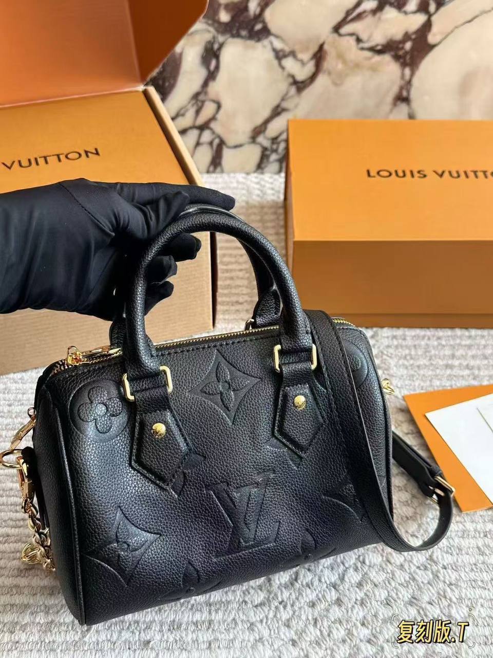 LV
Master
340 dhs✅
with Box
Zain228
♥️♥️♥️