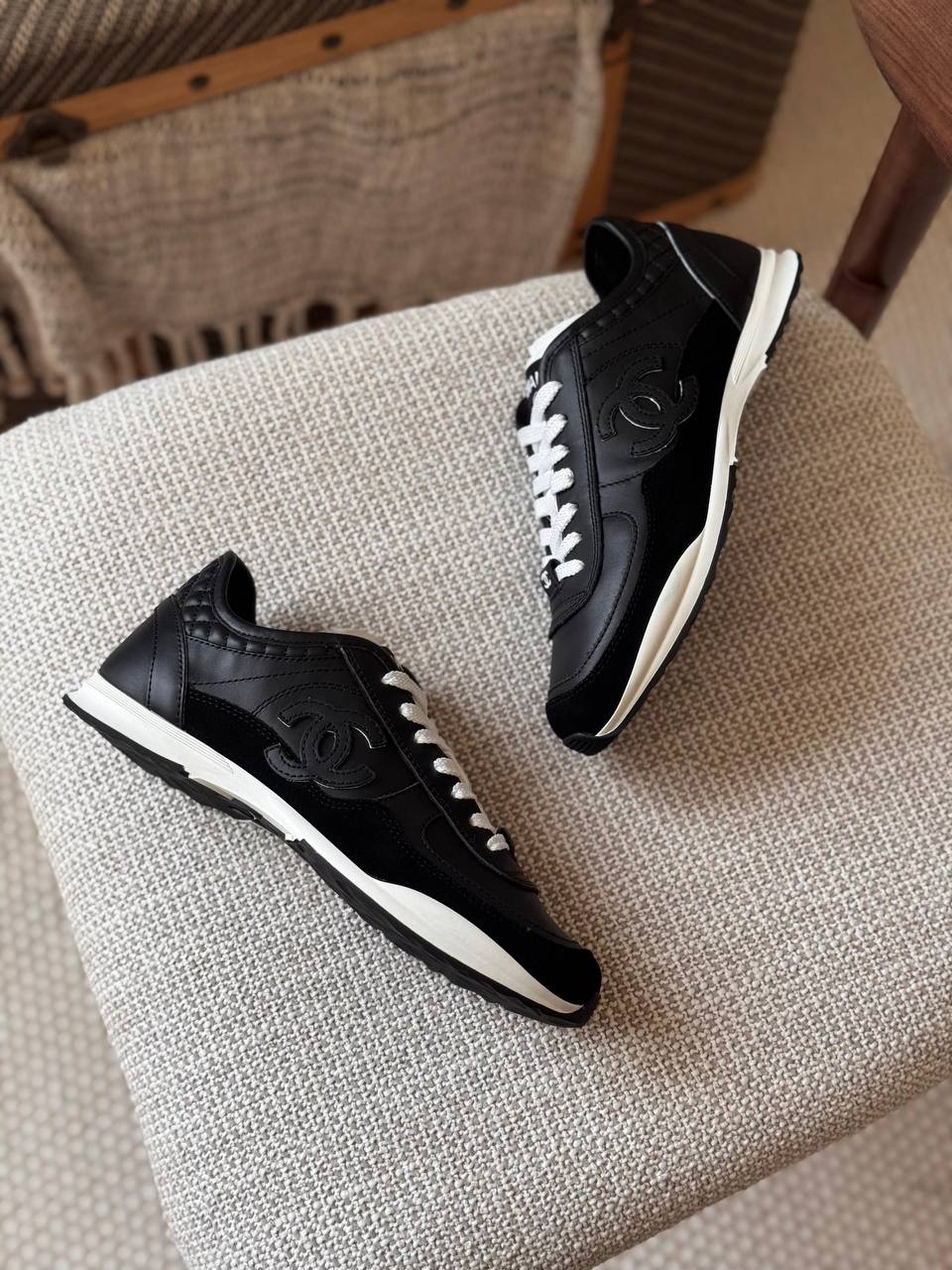 CHANEL ❤️
🤩Available new 😍😍
Size: 36 to 41
Super master quality
450 dhs✅
Zain198
♥️♥️♥️