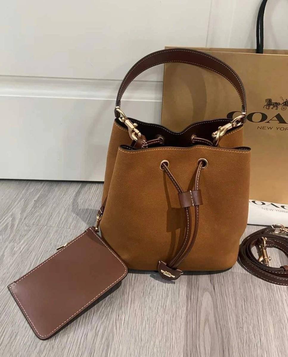Coach Master
23cm
230 dhs🪙💚
Zain248
♥️♥️♥️