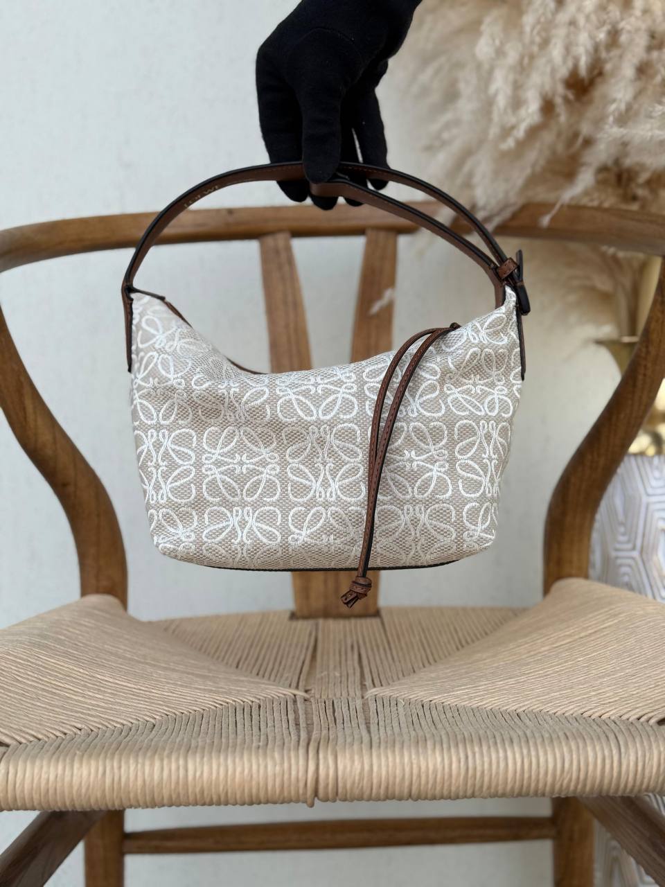 LOEWE
21cm
320 dhs✅
Top quality
With box🎁
Zain167
♥️♥️♥️