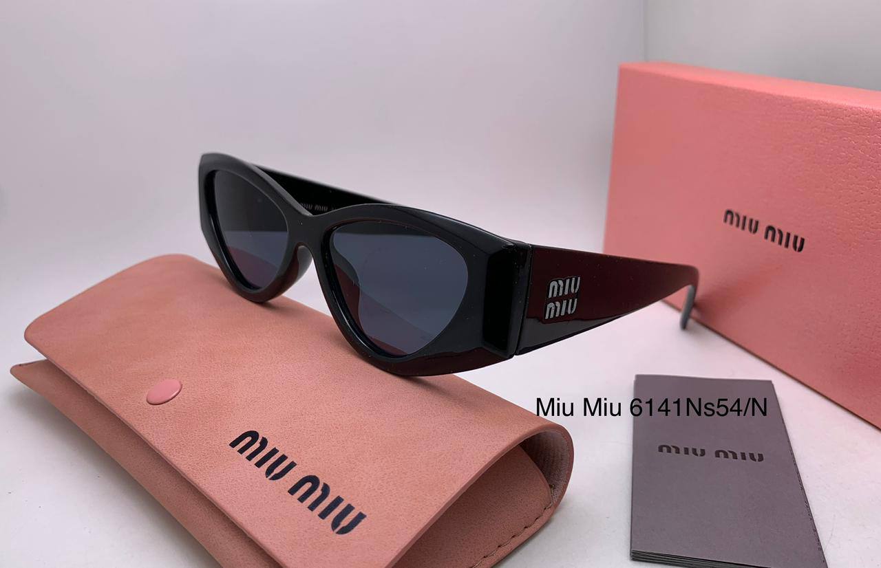 Miu Miu
70 dhs🌺
Zain126
♥️♥️♥️