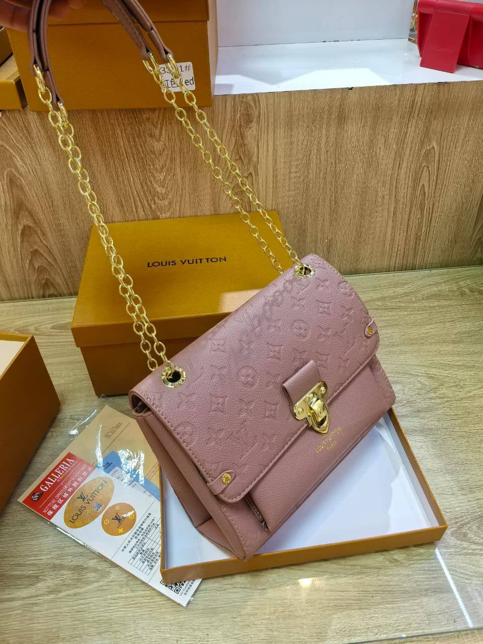 LV

With box 
🎁🎁🎁

90 dhs🇦🇪

Zain217
♥️♥️♥️