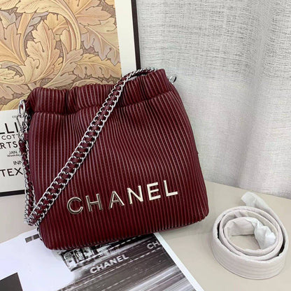 Chanel
95 dhs🇦🇪
size 25cm

Zain26
♥️♥️♥️