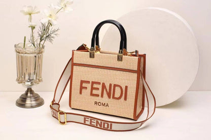FENDI sᴜɴsʜɪɴᴇ
ᴍɪɴɪ ᴛᴏᴛᴇ ʙᴀɢ
ʀᴀᴛᴛᴀɴ ᴛᴡᴇᴇᴅs ᴍᴀᴛᴇʀɪᴀʟ
ᴡɪᴛʜ ʟᴏɴɢ ʙᴇʟᴛ sᴛʀᴀᴘ
sɪᴢᴇ : 26 cm

95 dhs🪙

Zain31
♥️♥️♥️