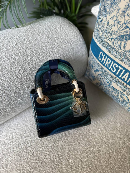 DIOR
     
  💗22 cm 🦋
Super Master 
🦋Available now 🩵💫
For Price 👇 WTSP Text Zain 0568585901

Zain246
♥️♥️♥️