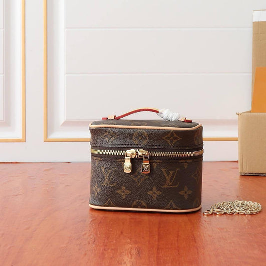 LV Master 
200 dhs🇦🇪
220 dhs🇦🇪
230 dhs🇦🇪

Zain192
♥️♥️♥️