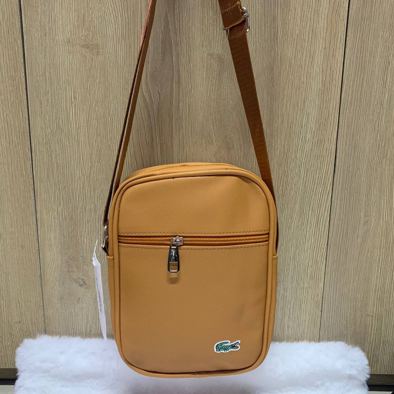 LACOSTE Bag 

GOOD quality 
30 dhs🇦🇪

Zain40
♥️♥️♥️
