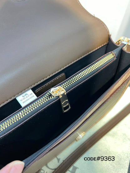 Coach ᴛᴀʙʙʏ
sʜᴏᴜʟᴅᴇʀ ʙᴀɢ
ᴡɪᴛʜ ʟᴏɴɢ ʙᴇʟᴛ sᴛʀᴀᴘ
sɪᴢᴇ : 25 cm

70 dhs🇦🇪

Zain31
♥️♥️♥️