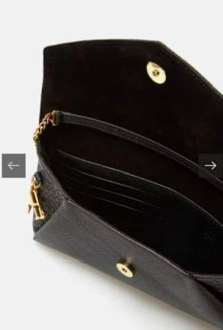 CH CH

85 dhs🇦🇪

with box
🎁🎁🎁

Zain90
♥️♥️♥️