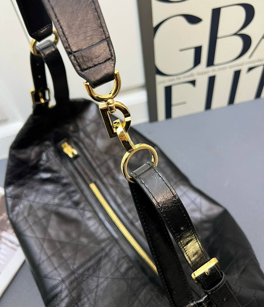 DIOR 
NEW DESIGN 
GOOD QUALITY 
95 dhs🪙💕

Zain39
♥️♥️♥️