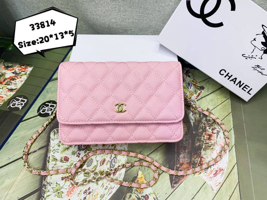 Chanel
with box
90 dhs🪙

Zain46
❤️❤️❤️