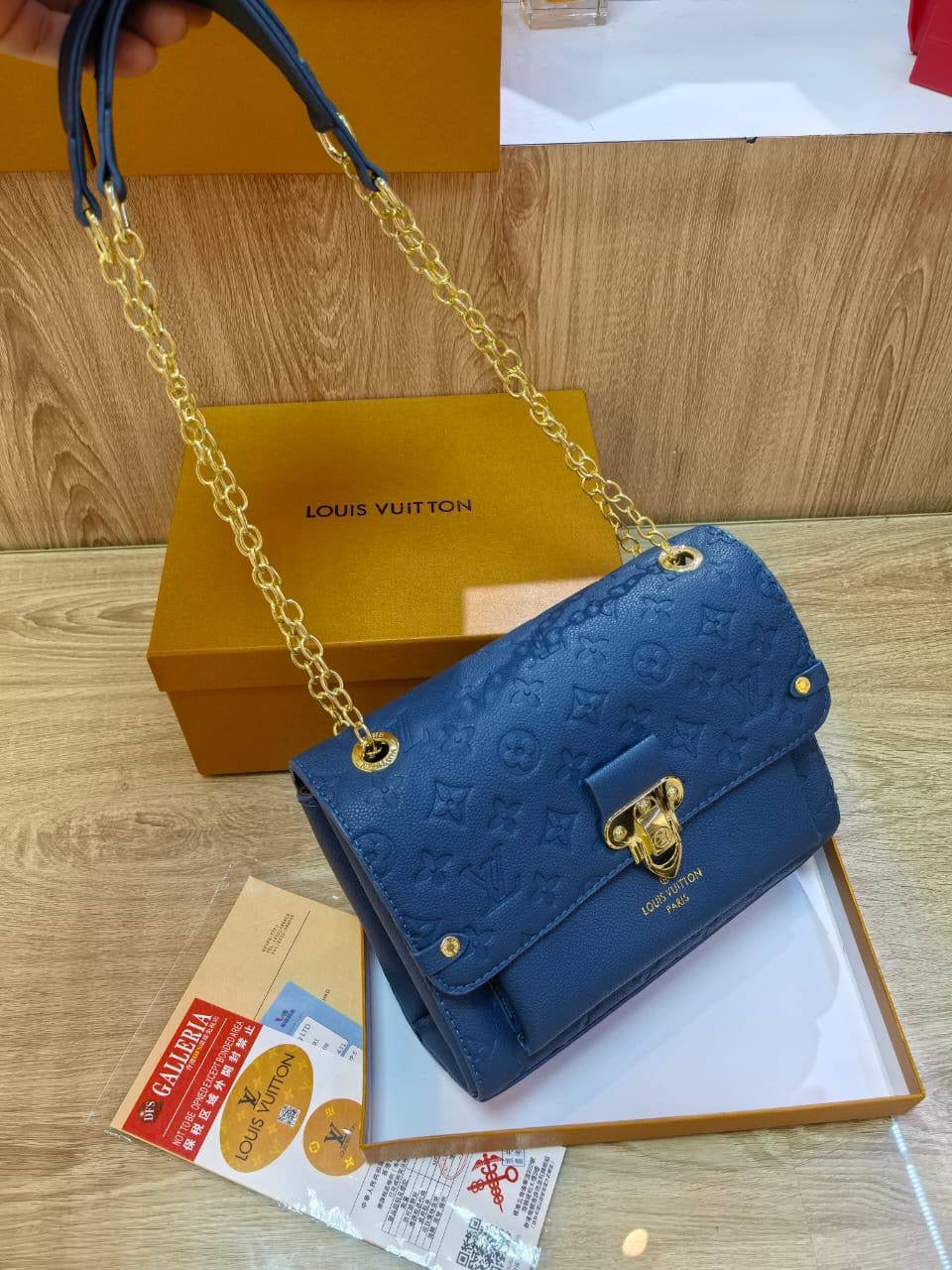 LV

With box 
🎁🎁🎁

90 dhs🇦🇪

Zain217
♥️♥️♥️