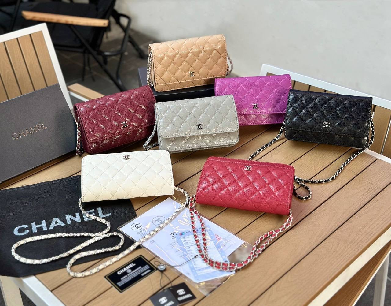 Chanel

With Box
🎁🎁🎁

95 dhs🇦🇪

Zain143
♥️♥️♥️