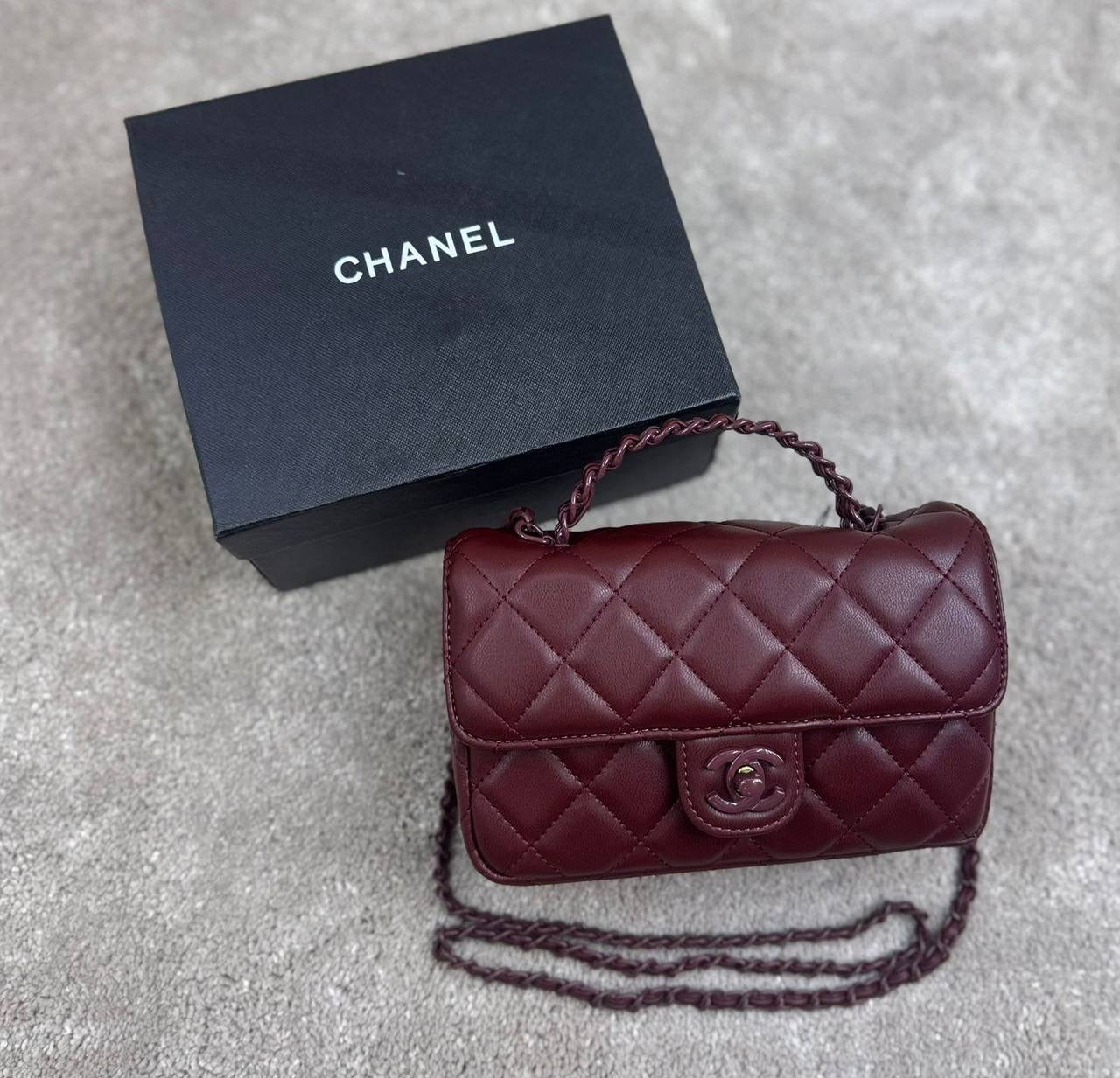 CHANEL 

GOOD QUALITY 

90 dhs🇦🇪

WITH BOX 
🎁🎁🎁

Zain28
♥️♥️♥️