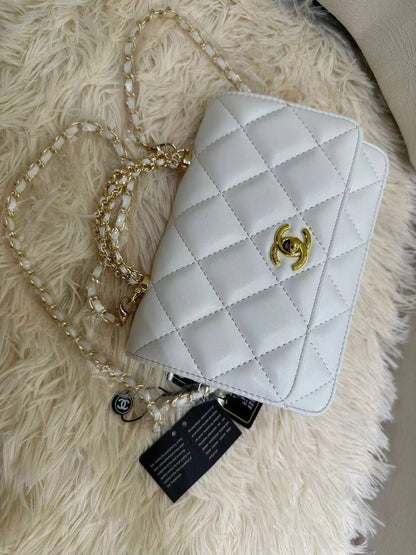 .
CHANEL
SUPER MASTER QUALITY 🔥🔥
WITH FULL PACKAGING 🎁
For Price 👇 WTSP Text Zain 0568585901

Zain255
♥️♥️♥️