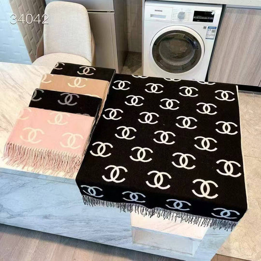 Scarfs 

Good Quality 

60 dhs🇦🇪🇦🇪

Zain250
♥️♥️♥️