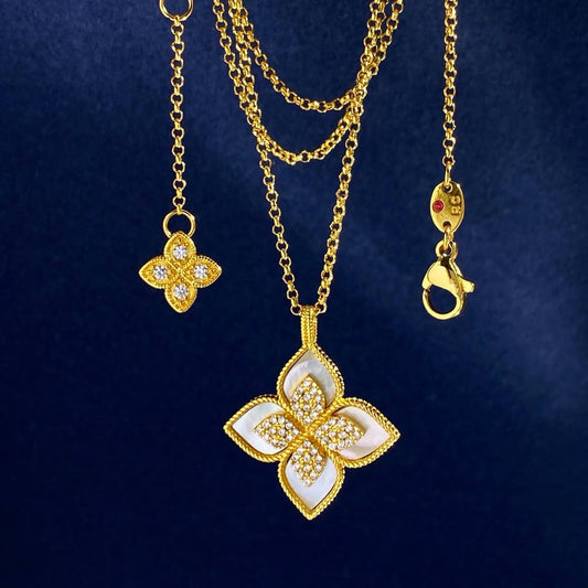 ROBERTO CoIn😍
Necklace 💥
Earring 🦋
 Ring 💍 available size 👇
6,7,8,9
Master quality 💯
With normal boxes 🗃️ 
220 dhs🇦🇪🇦🇪

With master box 📦 
300 dhs🇦🇪🇦🇪

Zain216
♥️♥️♥️