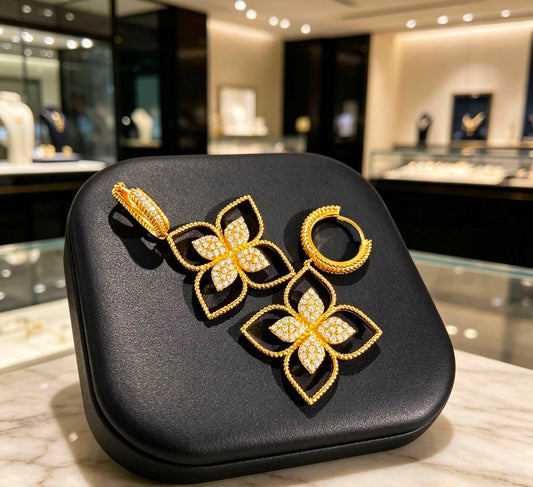 ROBERTO COIN ❤️‍🔥
Necklace 😍
Earring 🔥
Master quality ✨
With normal boxes 📦 
115 dhs🇦🇪🇦🇪

With master box 🗃️ 
215 dhs🇦🇪🇦🇪

Zain216
♥️♥️♥️