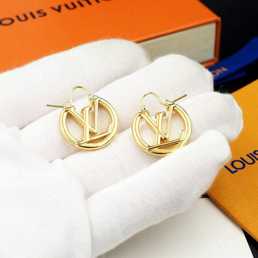 LV Earrings
Master quality 

55 dhs🇦🇪
normal box 📦 


70 dhs🇦🇪
master box 🎁

Zain48
♥️♥️♥️