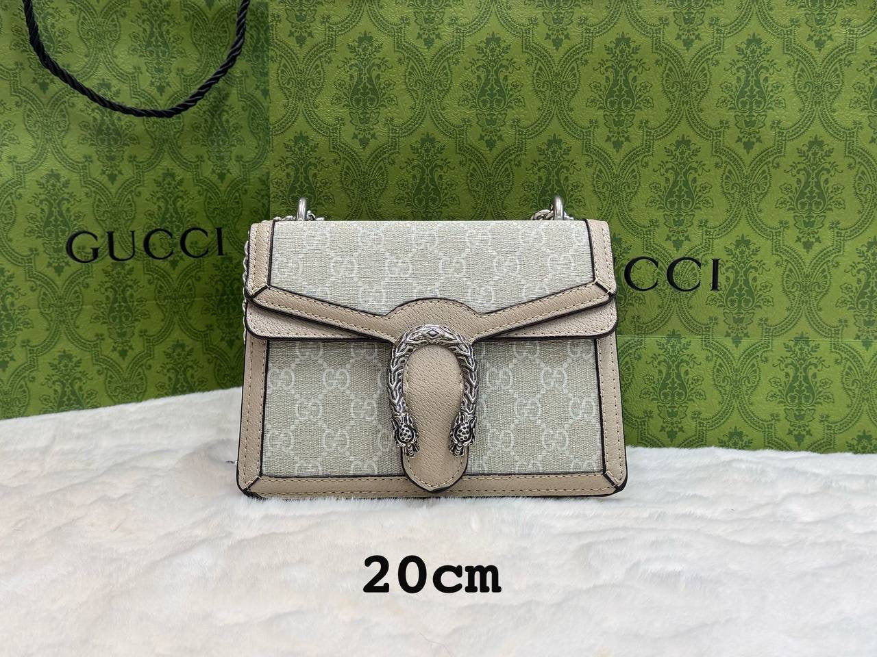 Gucci ᴅɪᴏɴʏsᴜs sᴍᴀʟʟ
ʟᴏɴɢ ᴄʜᴀɪɴ

ᴡɪᴛʜ ʙᴏx
🎁🎁🎁
sɪᴢᴇ:20ᴄᴍ
80 dhs🇦🇪

Zain56
♥️♥️♥️