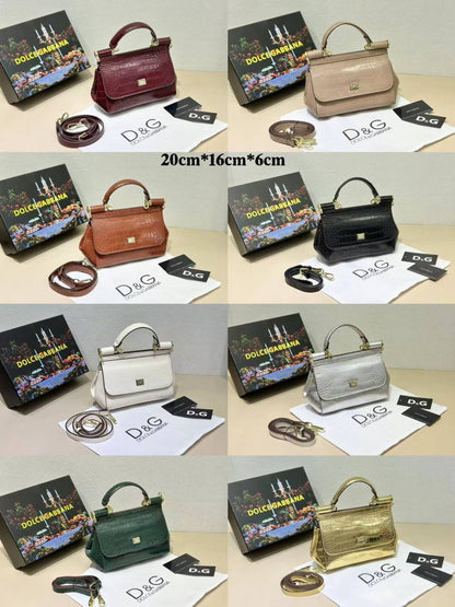 D&G
high quality 

with box 
🎁🎁🎁

100 dhs🪙💕

Zain39
♥️♥️♥️