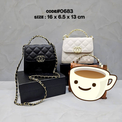 Chanel  mini BAG
ᴛᴏᴘ ɢᴏʟᴅ ᴄʜᴀɪɴ ʜᴀɴᴅʙᴀɢ
ᴄᴀᴠɪᴀʀ ʟᴇᴀᴛʜᴇʀ ᴍᴀᴛᴇʀɪᴀʟ
sɪᴢᴇ : 16 cm
ᴡɪᴛʜ BOX
🎁🎁🎁

75 dhs🇦🇪

Zain31
♥️♥️♥️