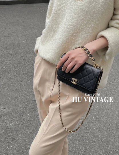 Dior - Chanel
120 dhs🇦🇪

Good quality
 with box
🎁🎁🎁

Zain35
♥️♥️♥️