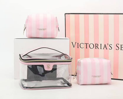 Victoria's Secret make up box 

good quality 
85 dhs🇦🇪

Zain39
♥️♥️♥️