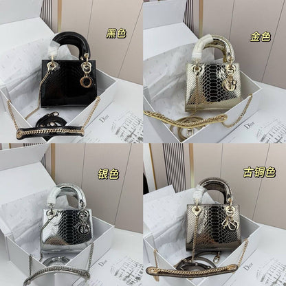 Dior Master 

300 dhs🇦🇪

With box
🎁🎁🎁

#17cm

Zain228
♥️♥️♥️