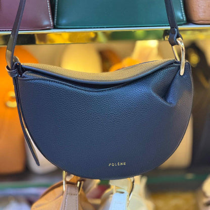 POLENE 

COPY ONE NEW CAME  

170 dhs🇦🇪
SIZE: 26cm

Zain39
♥️♥️♥️