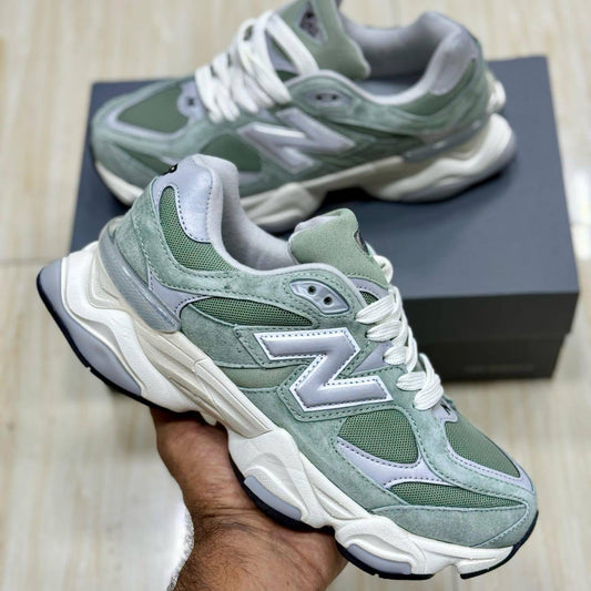 NEW BALANCE 9060

Size 40 to 45 size

120 dhs🇦🇪

Zain27
♥️♥️♥️